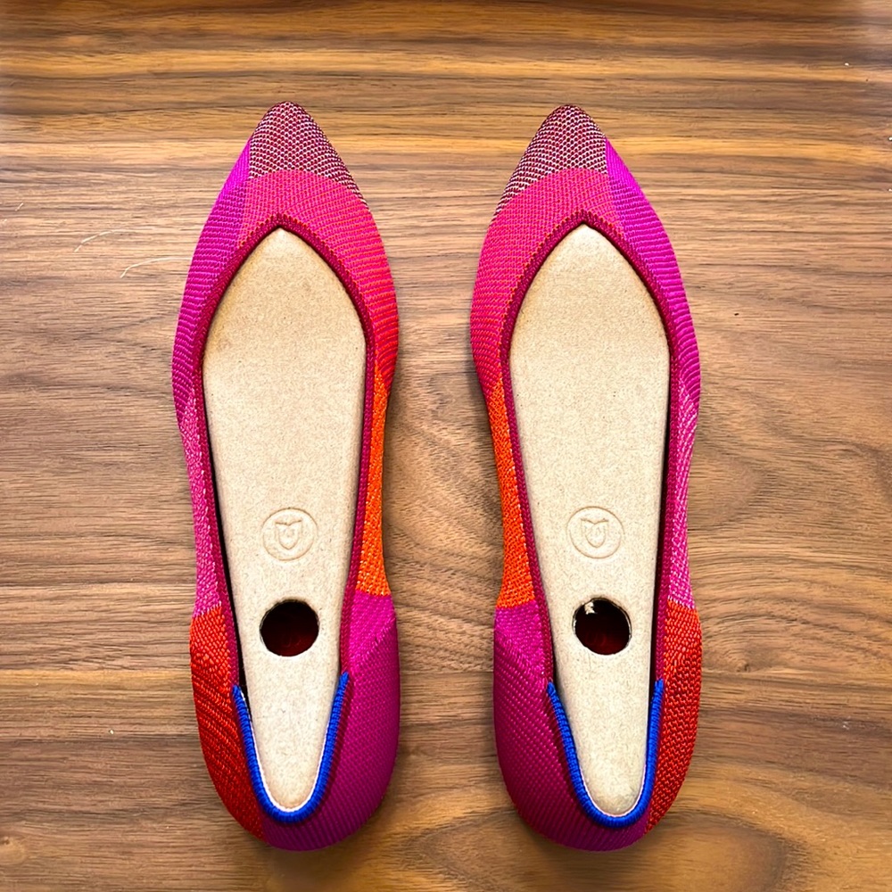Rothys Metallic Pomegranate Pointed Toe Flats. Size 7.5. New, never worn.